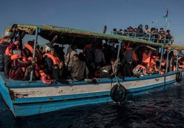 migrants2-360x250.jpg