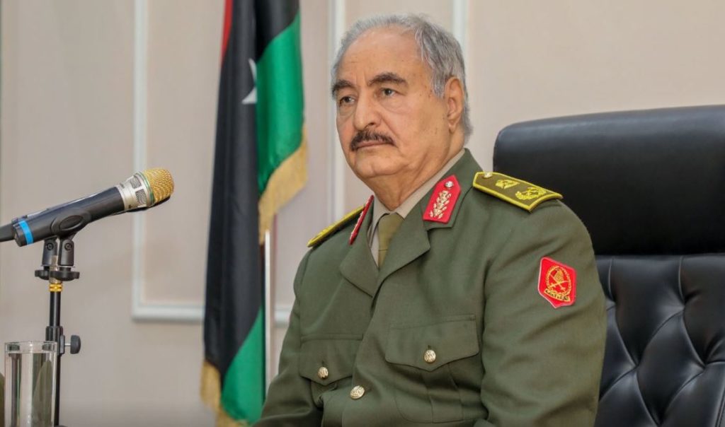 المشير حفتر يصدر أوامره بمواصلة العمليات العسكرية بالمنطقة الغربية المشير حفتر يصدر أوامره بمواصلة العمليات العسكرية بالمنطقة الغربية
